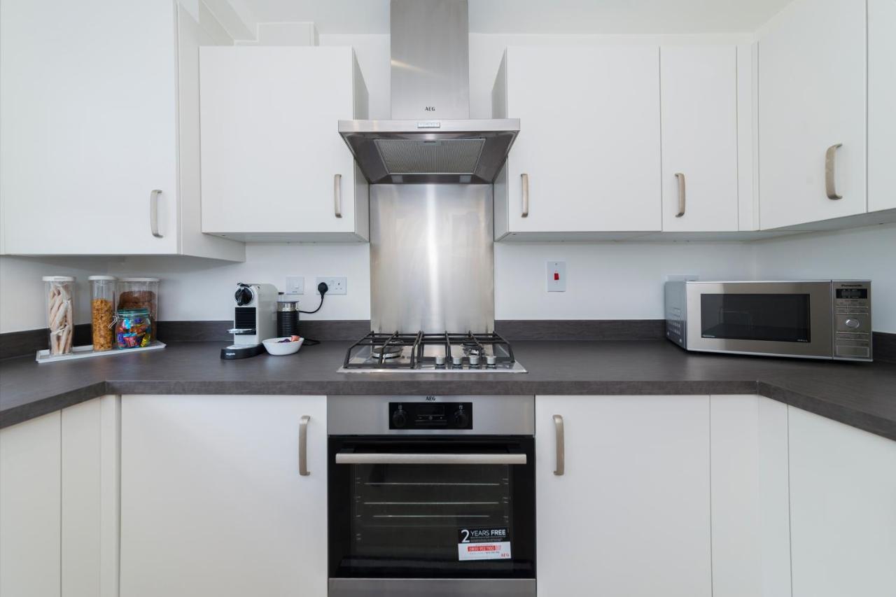 Greenfield Modern 3Br Home - Southcote Lane , 雷丁 外观 照片