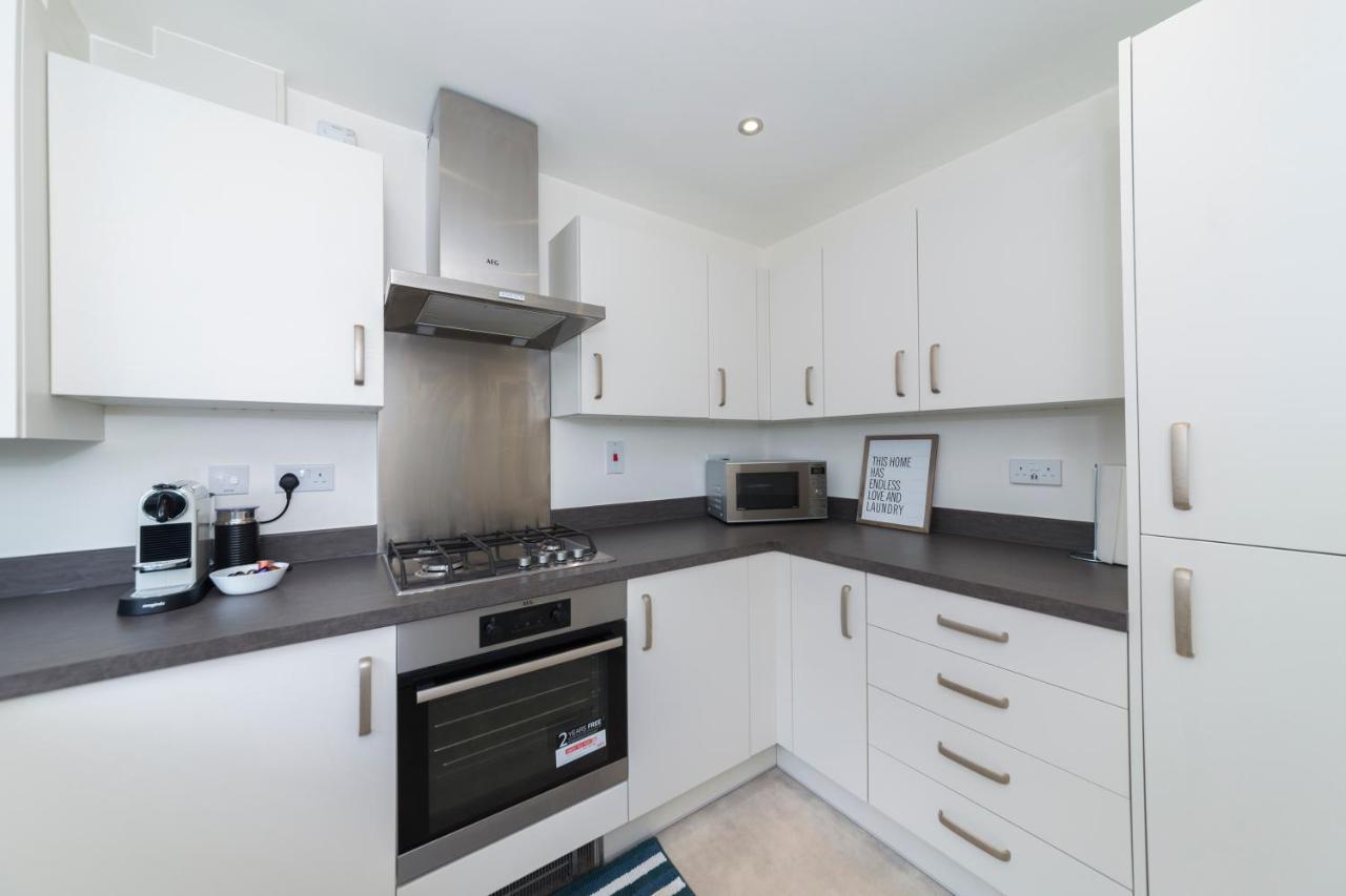 Greenfield Modern 3Br Home - Southcote Lane , 雷丁 外观 照片