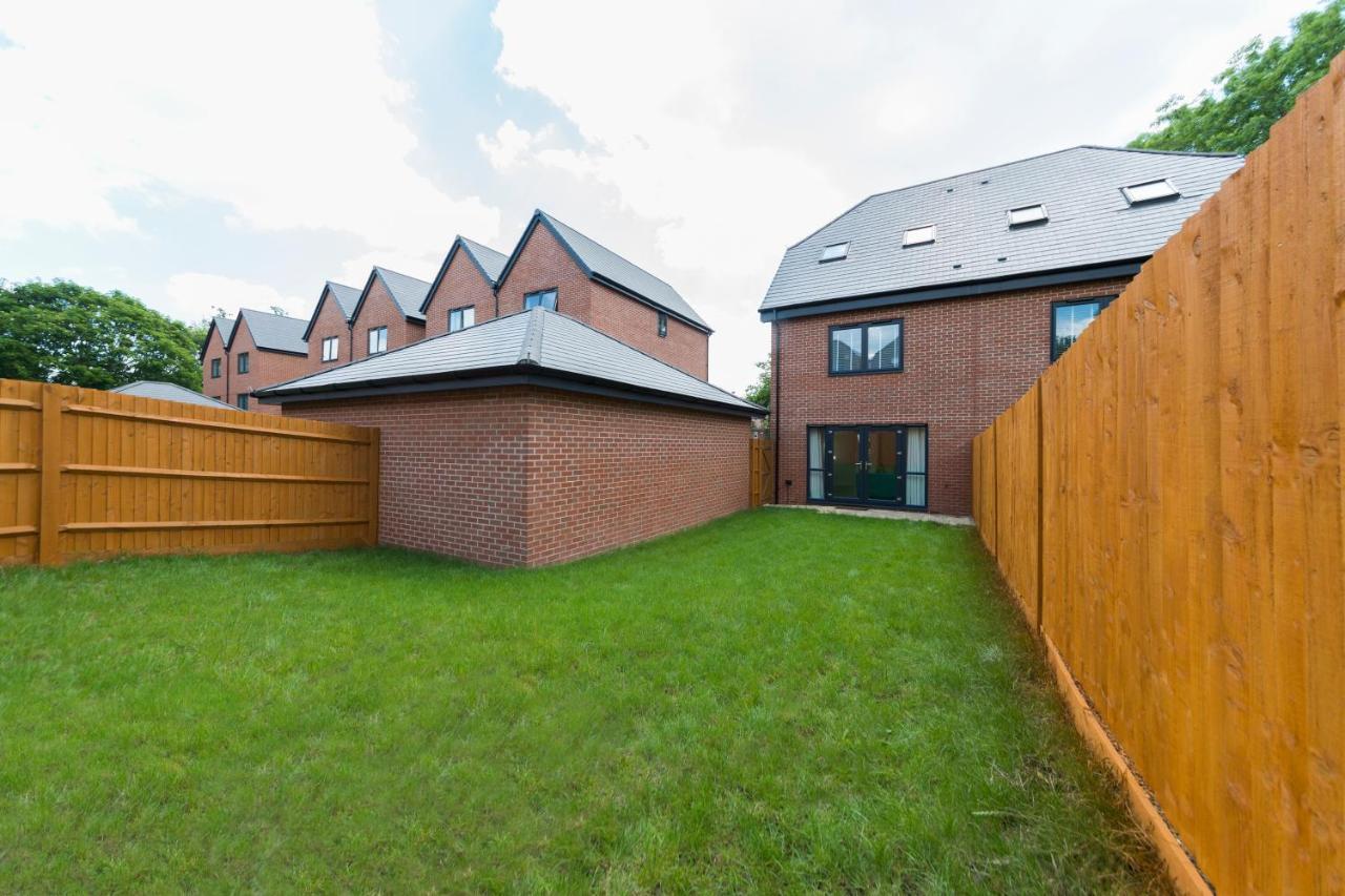 Greenfield Modern 3Br Home - Southcote Lane , 雷丁 外观 照片