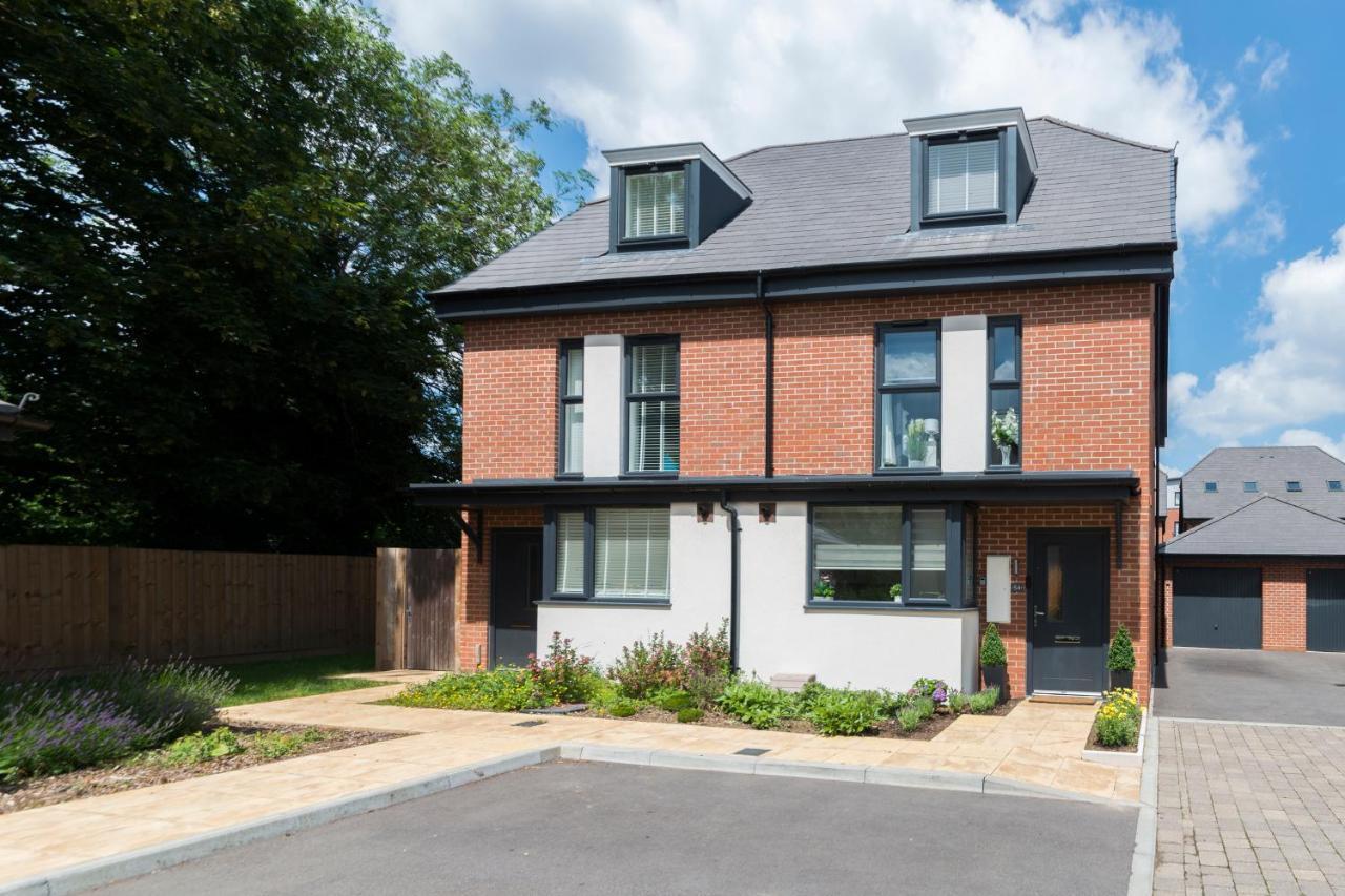 Greenfield Modern 3Br Home - Southcote Lane , 雷丁 外观 照片