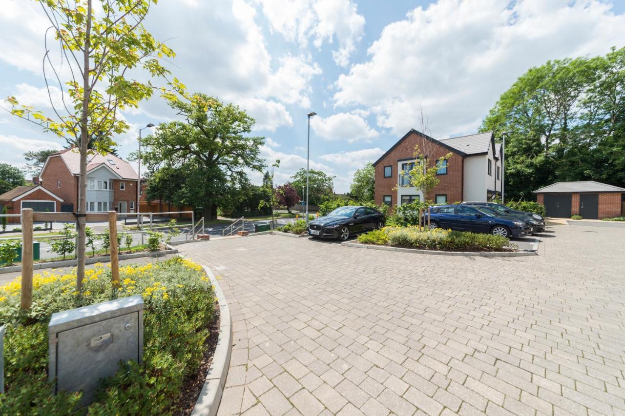 Greenfield Modern 3Br Home - Southcote Lane , 雷丁 外观 照片
