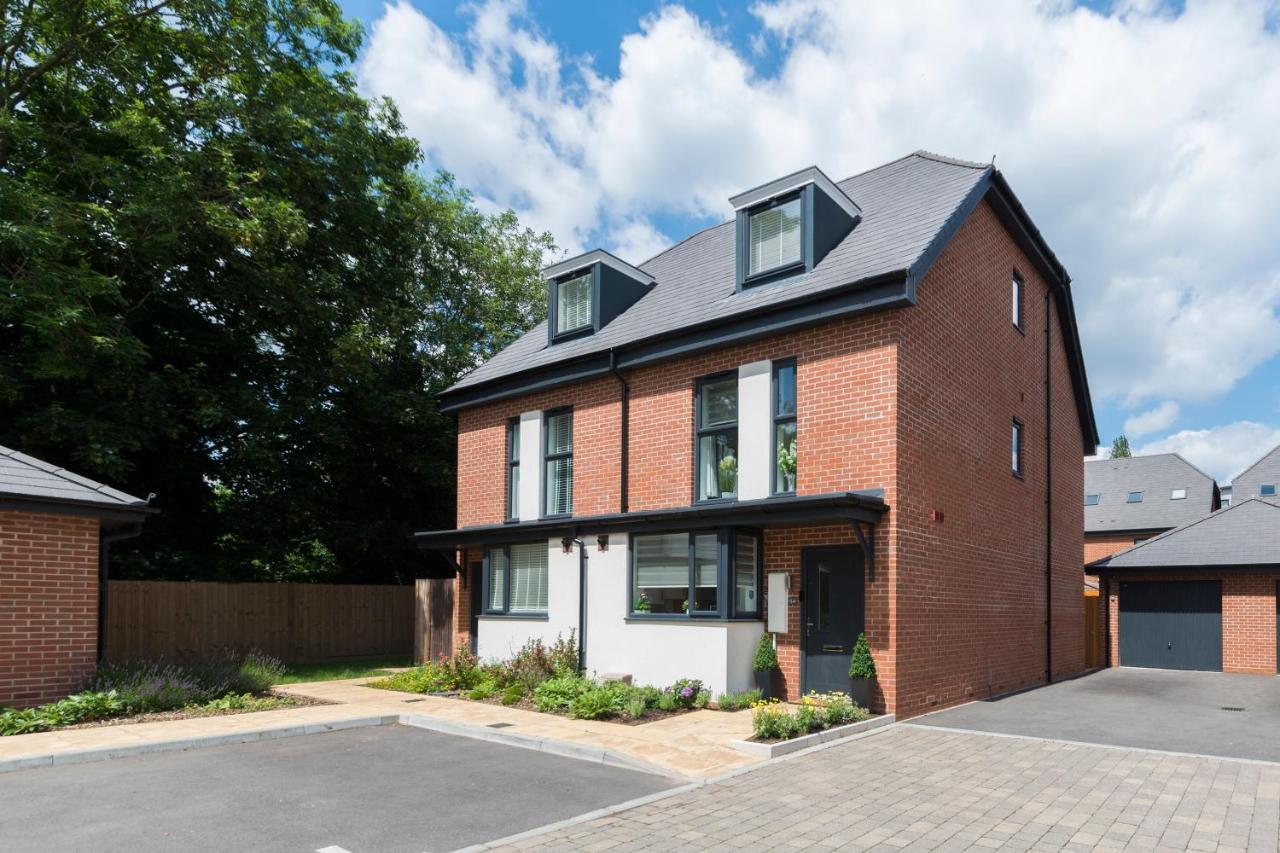 Greenfield Modern 3Br Home - Southcote Lane , 雷丁 外观 照片