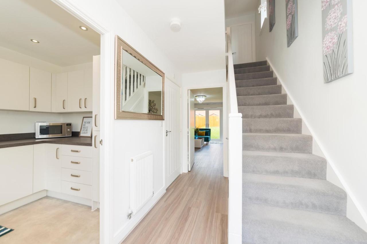 Greenfield Modern 3Br Home - Southcote Lane , 雷丁 外观 照片